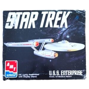 1989 AMT Star Trek U.S.S. Enterprise Model Kit